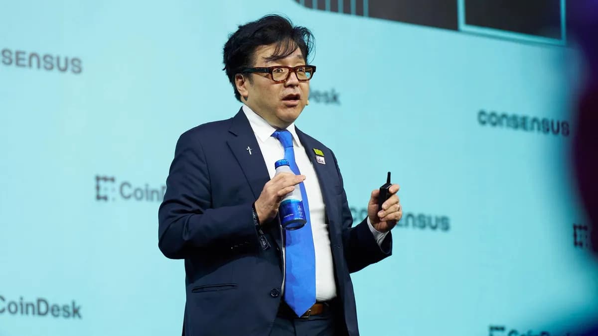 Bitcoin price news: BTC closing May over $76,000 would confirm bull market, Tom Lee says