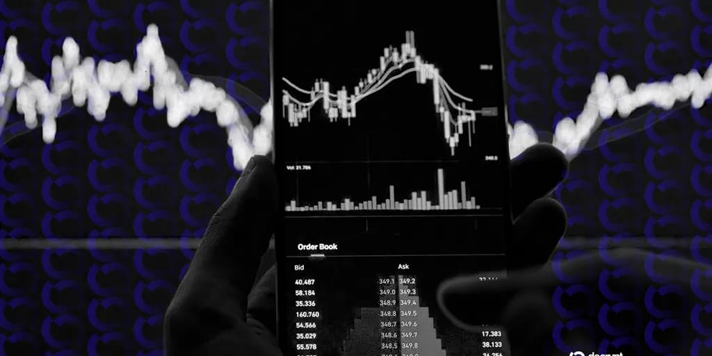 Crypto Stocks Rip Higher as Strategy Jumps 12%, Coinbase Climbs 9%