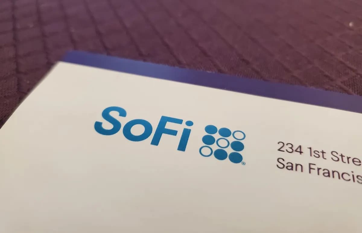 SoFi, Kraken link up to bridge banking, stablecoin and crypto trading