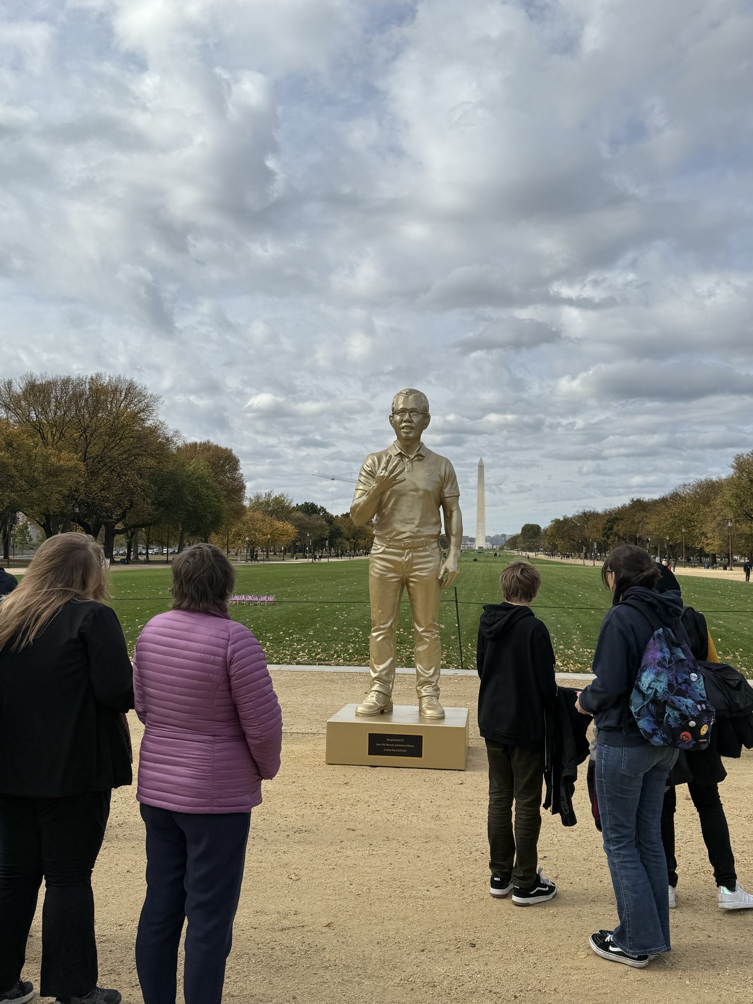 CZ Warns Investors Against CZ STATUE Memecoin After 86% Launch Crash 1 019a3006 4697 7fa0 ab5f 4330abd4a54c